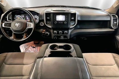 2020 RAM 1500 Big Horn Crew Cab 4x4 5'7" Box