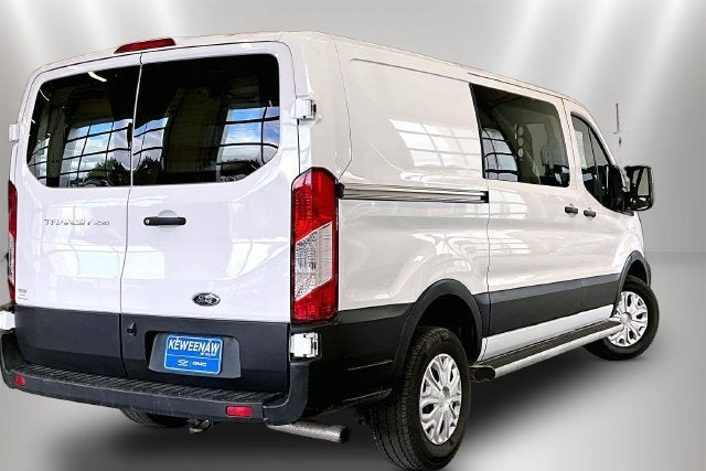 2025 Ford Transit Cargo Van T-250 130" Low Rf 9070 GVWR RWD