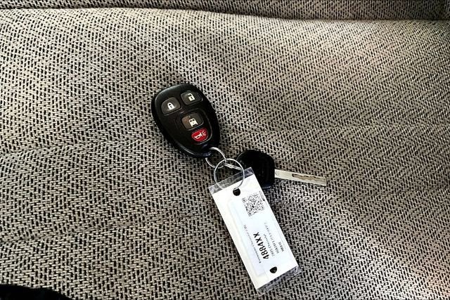 2025 Chevrolet Express Passenger 1LT