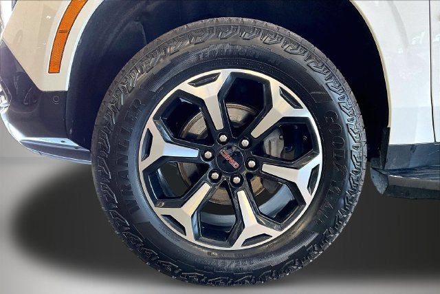 2025 GMC Yukon AT4
