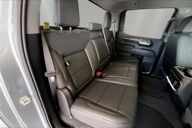 2026 GMC Sierra 1500 SLT - Photo 10