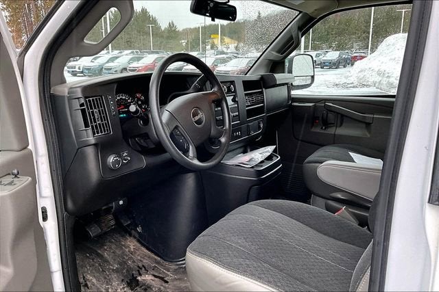 2023 GMC Savana Cargo 2500 Work Van