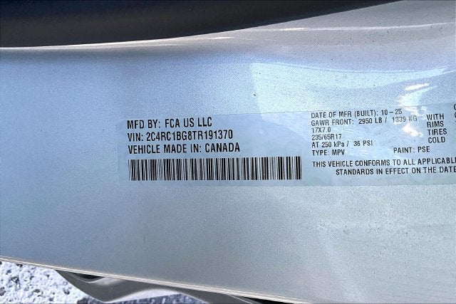 2026 Chrysler Pacifica Select